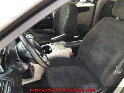 2015 Dodge Grand Caravan SXT  W/Dual Power Sliders! - Photo 12 - Tucson, AZ 85705