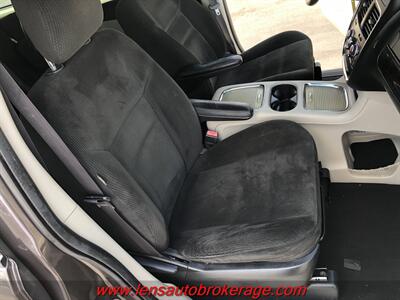 2015 Dodge Grand Caravan SXT  W/Dual Power Sliders! - Photo 22 - Tucson, AZ 85705
