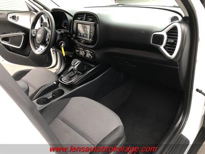 2020 Kia Soul LX  *Nice Nice Little Soul! - Photo 22 - Tucson, AZ 85705