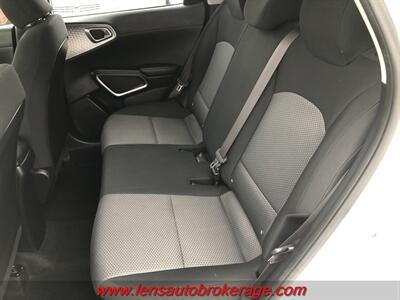 2020 Kia Soul LX  *Nice Nice Little Soul! - Photo 17 - Tucson, AZ 85705