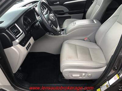 2016 Toyota RAV4 LE  *Super Nice Carfax 1 Owner Rav! - Photo 10 - Tucson, AZ 85705