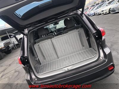 2016 Toyota RAV4 LE  *Super Nice Carfax 1 Owner Rav! - Photo 19 - Tucson, AZ 85705