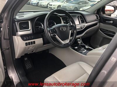 2016 Toyota RAV4 LE  *Super Nice Carfax 1 Owner Rav! - Photo 9 - Tucson, AZ 85705