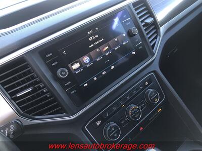 2019 Volkswagen Atlas V6 SE  *3rd Row Equipped! - Photo 14 - Tucson, AZ 85705
