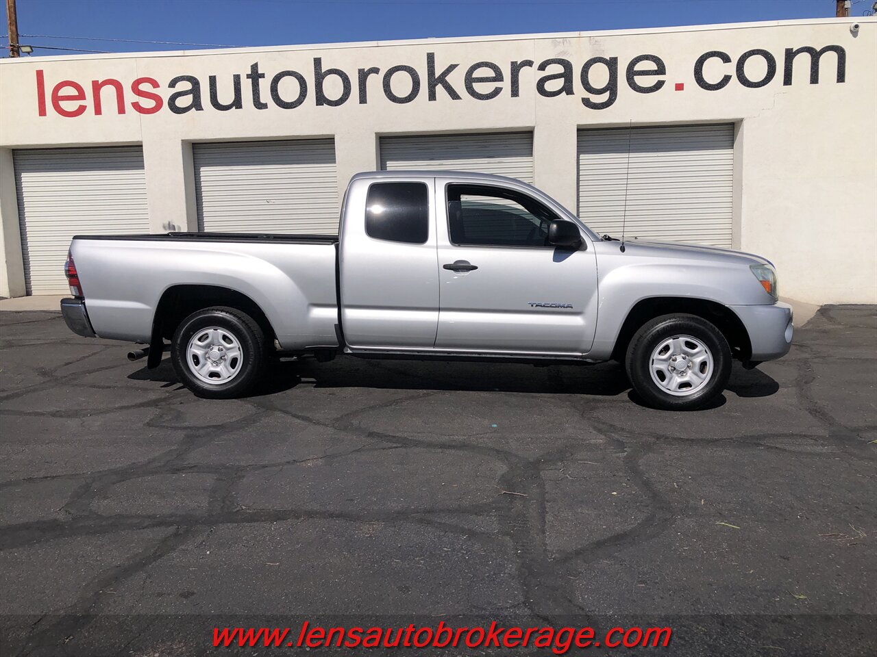 2010 Toyota Tacoma  *Clean 2wd Taco W/New Rubber & Automatic Trans! - Photo 1 - Tucson, AZ 85705