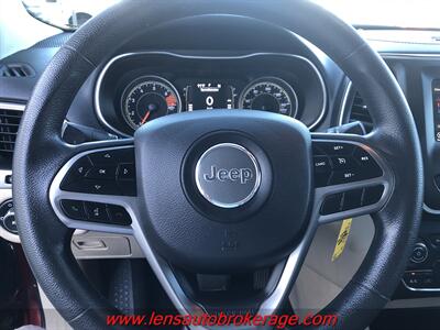 2019 Jeep Cherokee Latitude  *Nice Low Mileage 4x4! - Photo 13 - Tucson, AZ 85705