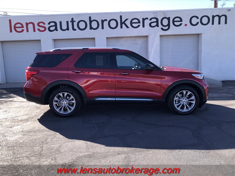2021 Ford Explorer Limited  *Nice 3rd Row Limited!