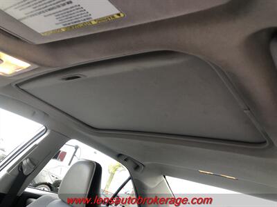 2017 Toyota Camry SE   - Photo 16 - Tucson, AZ 85705