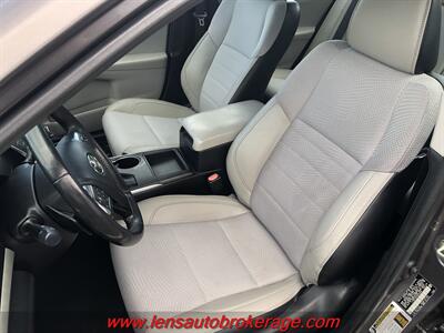 2017 Toyota Camry SE   - Photo 12 - Tucson, AZ 85705