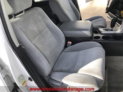 2008 Toyota Sequoia SR5  *Nice 2wd W/3rd Row! - Photo 24 - Tucson, AZ 85705