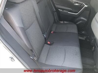 2021 Toyota RAV4 XLE  *54k Mile AWD!! - Photo 19 - Tucson, AZ 85705