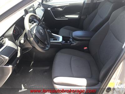 2021 Toyota RAV4 XLE  *54k Mile AWD!! - Photo 13 - Tucson, AZ 85705
