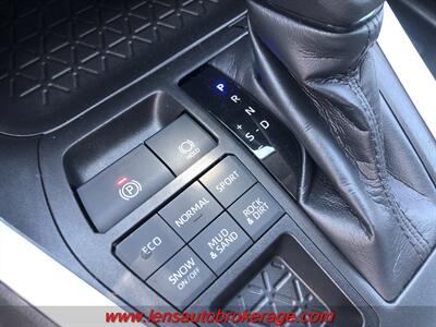 2021 Toyota RAV4 XLE  *54k Mile AWD!! - Photo 12 - Tucson, AZ 85705