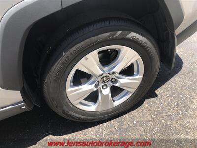 2021 Toyota RAV4 XLE  *54k Mile AWD!! - Photo 23 - Tucson, AZ 85705