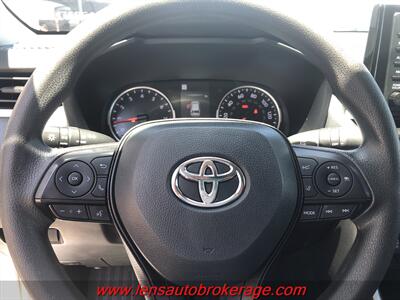 2021 Toyota RAV4 XLE  *54k Mile AWD!! - Photo 10 - Tucson, AZ 85705