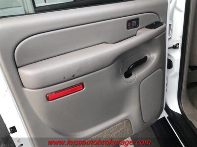 2004 Chevrolet Suburban 1500 LS   - Photo 12 - Tucson, AZ 85705