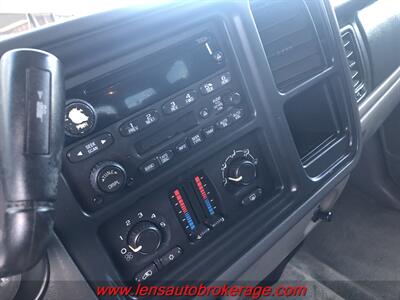2004 Chevrolet Suburban 1500 LS   - Photo 11 - Tucson, AZ 85705