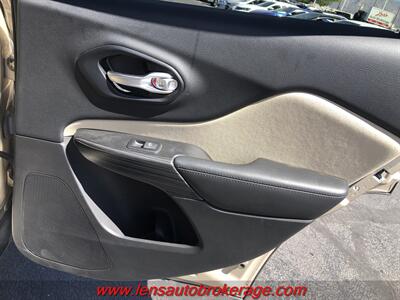 2015 Jeep Cherokee Latitude  *Nice Little Cherokee! - Photo 18 - Tucson, AZ 85705