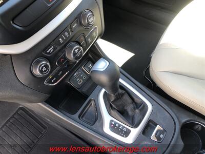 2015 Jeep Cherokee Latitude  *Nice Little Cherokee! - Photo 14 - Tucson, AZ 85705