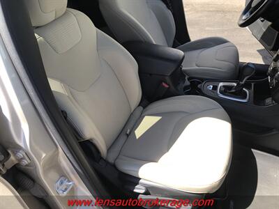 2015 Jeep Cherokee Latitude  *Nice Little Cherokee! - Photo 22 - Tucson, AZ 85705