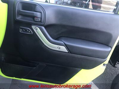 2013 Jeep Wrangler Unlimited Sahara  *Nice Hard Top Jeep! - Photo 21 - Tucson, AZ 85705