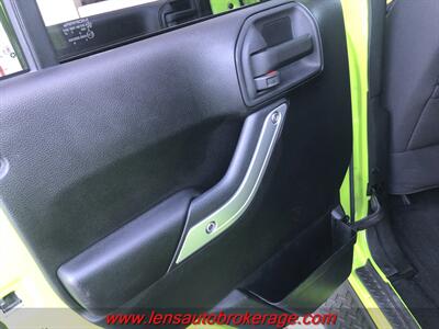 2013 Jeep Wrangler Unlimited Sahara  *Nice Hard Top Jeep! - Photo 16 - Tucson, AZ 85705