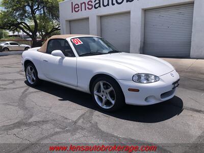 2001 Mazda MX-5 Miata LS  Only 31k Miles!! *JUST IN INVENTORY* - Photo 2 - Tucson, AZ 85705