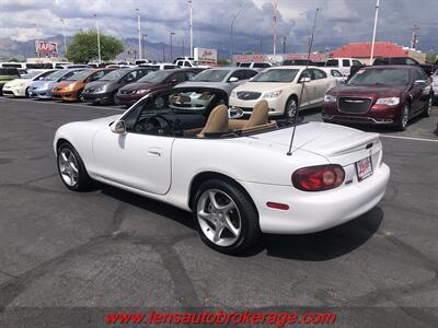 2001 Mazda MX-5 Miata LS  Only 31k Miles!! *NONE AROUND WITH MILES THIS LOW! - Photo 12 - Tucson, AZ 85705