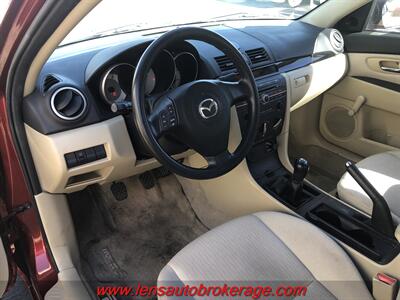 2009 Mazda Mazda3 i Sport  *Manual 5 Speed Trans! - Photo 10 - Tucson, AZ 85705