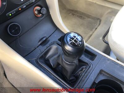 2009 Mazda Mazda3 i Sport  *Manual 5 Speed Trans! - Photo 14 - Tucson, AZ 85705