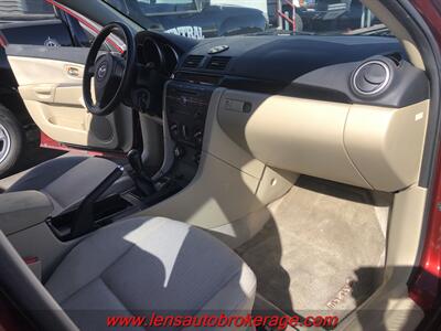 2009 Mazda Mazda3 i Sport  *Manual 5 Speed Trans! - Photo 20 - Tucson, AZ 85705