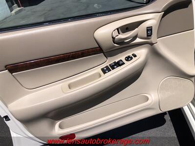 2002 Chevrolet Impala LS  *Clean Sedan! - Photo 9 - Tucson, AZ 85705