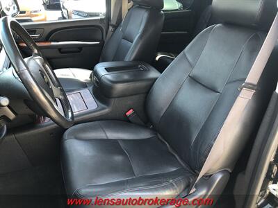2013 Chevrolet Avalanche LTZ Black Diamond  *Nice Clean 4x4 Avalanche! - Photo 12 - Tucson, AZ 85705