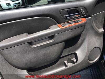 2013 Chevrolet Avalanche LTZ Black Diamond  *Nice Clean 4x4 Avalanche! - Photo 9 - Tucson, AZ 85705