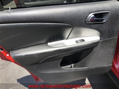 2016 Dodge Journey SE  *3rd Row Equipped! - Photo 16 - Tucson, AZ 85705