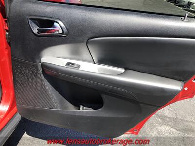 2016 Dodge Journey SE  *3rd Row Equipped! - Photo 20 - Tucson, AZ 85705
