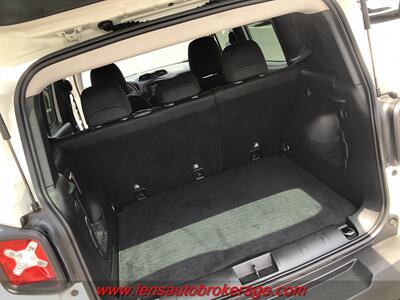 2020 Jeep Renegade Sport  *Only 38k Miles!* - Photo 18 - Tucson, AZ 85705