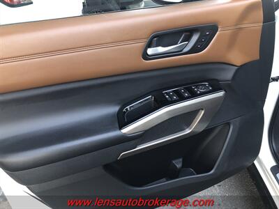 2022 Nissan Pathfinder Platinum  *67k Mile, Quad Seats & 3rd Row!! - Photo 8 - Tucson, AZ 85705
