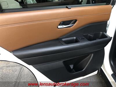 2022 Nissan Pathfinder Platinum  *67k Mile, Quad Seats & 3rd Row!! - Photo 16 - Tucson, AZ 85705