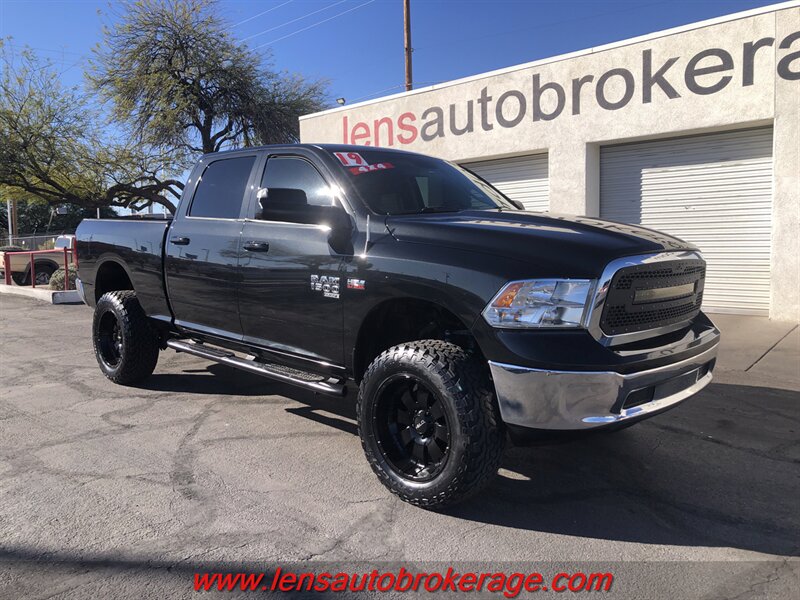 2019 RAM 1500 Classic SLT  *HEMI, Crew, 4x4, 83k & Fresh In!