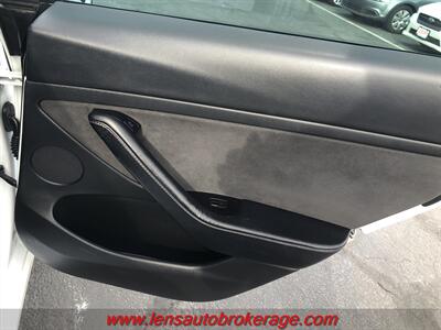 2021 Tesla Model 3 Standard Range Plus   - Photo 18 - Tucson, AZ 85705