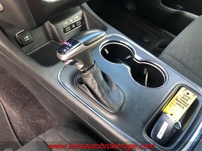 2018 Dodge Durango SXT  *She's A Looker! - Photo 15 - Tucson, AZ 85705