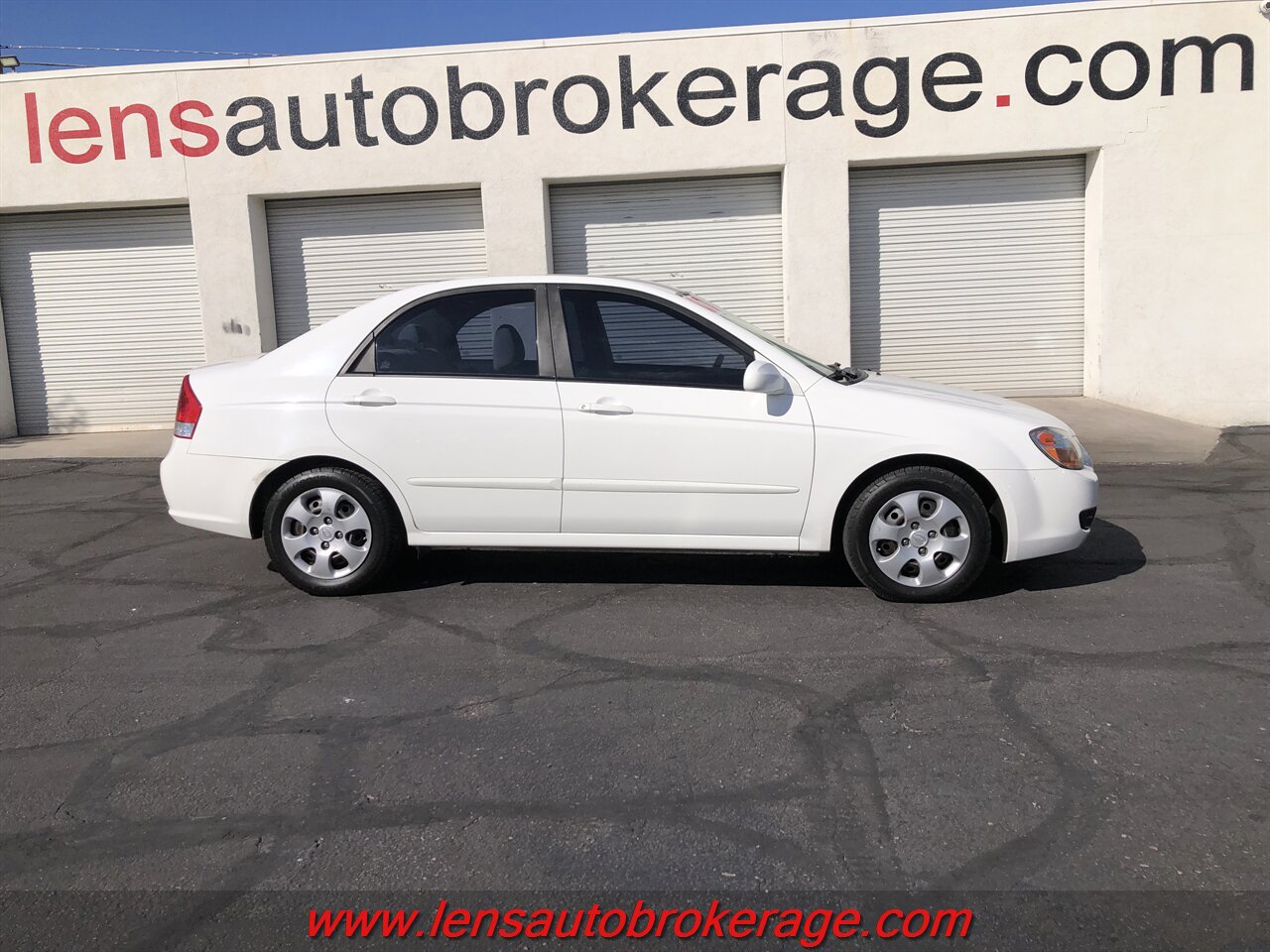 2007 Kia Spectra LX   - Photo 1 - Tucson, AZ 85705