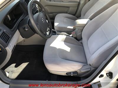2007 Kia Spectra LX   - Photo 11 - Tucson, AZ 85705