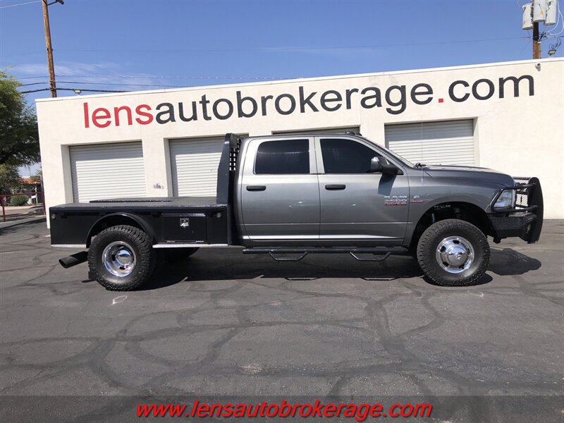 2013 RAM 3500 Tradesman  *Bad A$$ 4x4 Dually Flatbed Crew Cab!