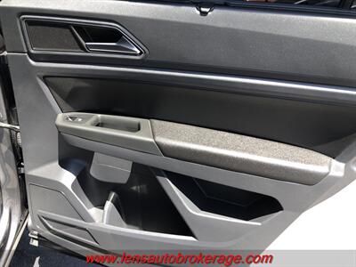 2018 Volkswagen Atlas V6 SEL  *Great Looking & 3rd Row Equipped! - Photo 21 - Tucson, AZ 85705