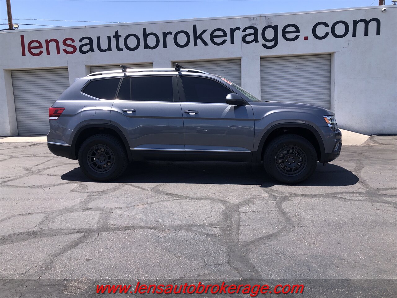 2018 Volkswagen Atlas V6 SEL  *Great Looking & 3rd Row Equipped! - Photo 1 - Tucson, AZ 85705