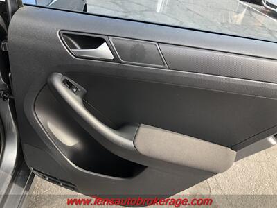 2012 Volkswagen Jetta S   - Photo 19 - Tucson, AZ 85705