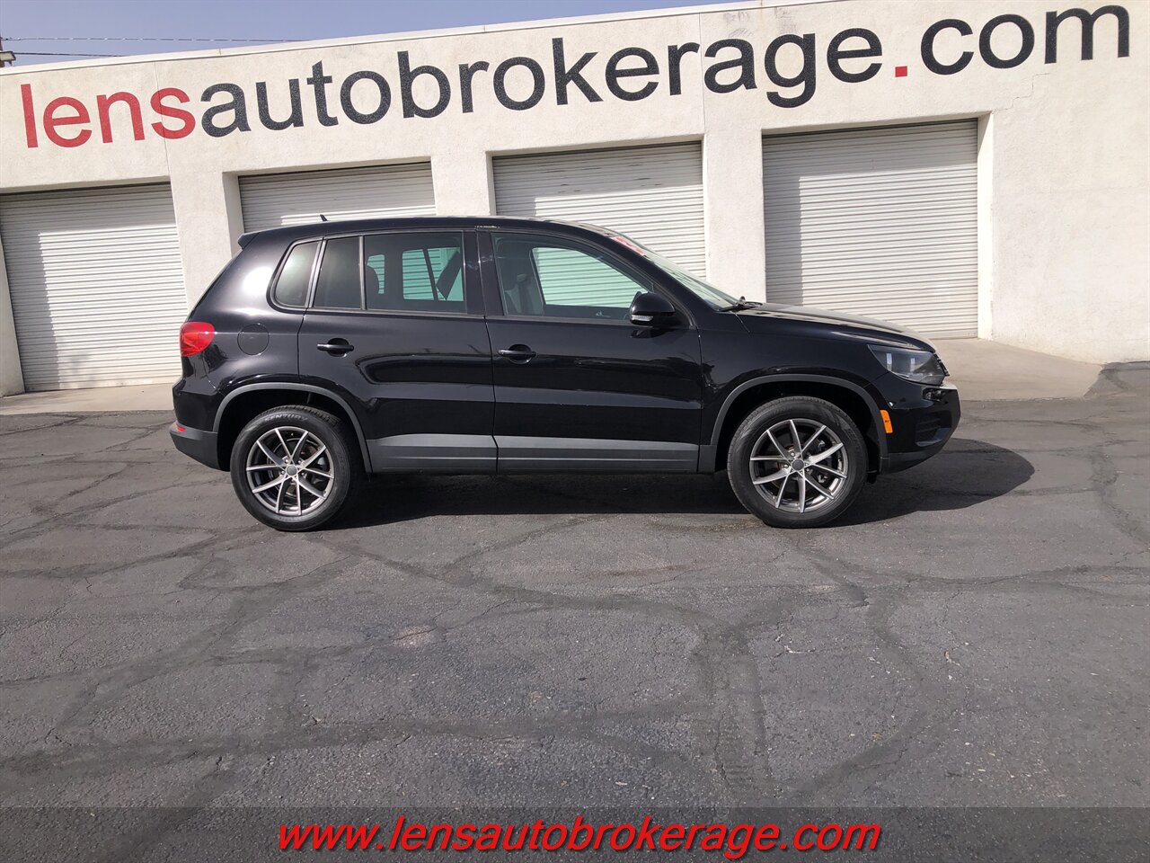 2013 Volkswagen Tiguan S   - Photo 1 - Tucson, AZ 85705