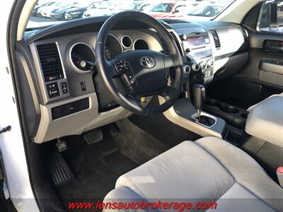 2012 Toyota Sequoia SR5   - Photo 10 - Tucson, AZ 85705